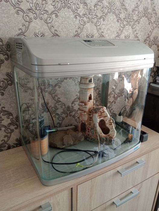 Аквариум в отличном состоянии,