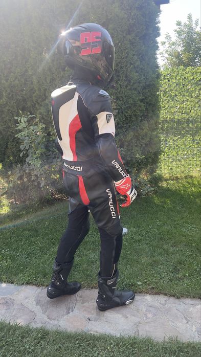 Combinezon vanucci marimea 48