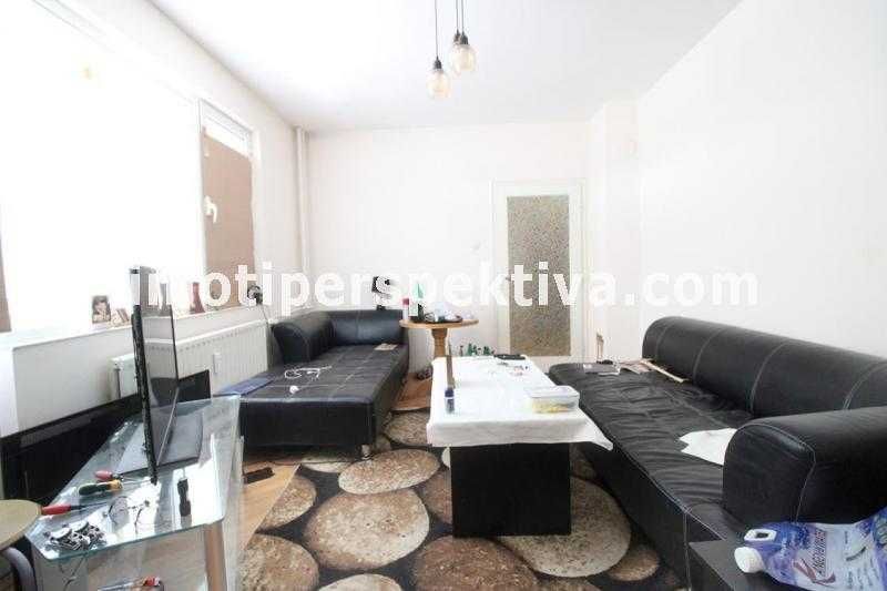 Продава се Двустаен апартамент в Пловдив, Кършияка - 59 кв.м за 1694 €/кв.м - Снимка #1