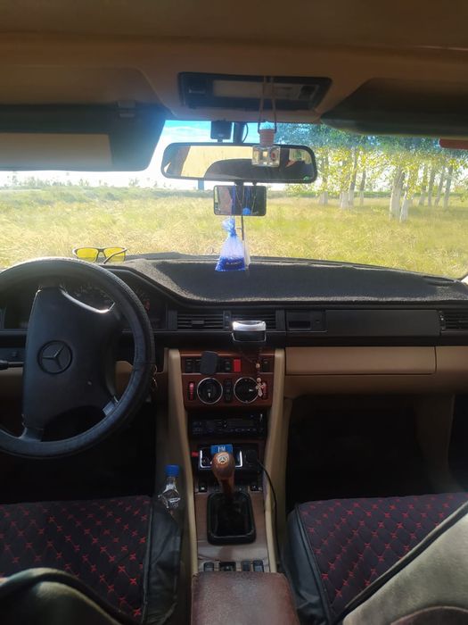 Продам Мерседес 124