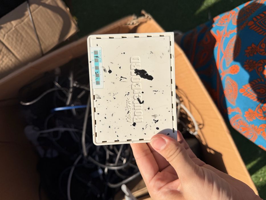 Продам инвентарь для компьютеров