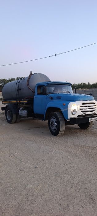 ЗИЛ 8 кубовый. 45 м шланг