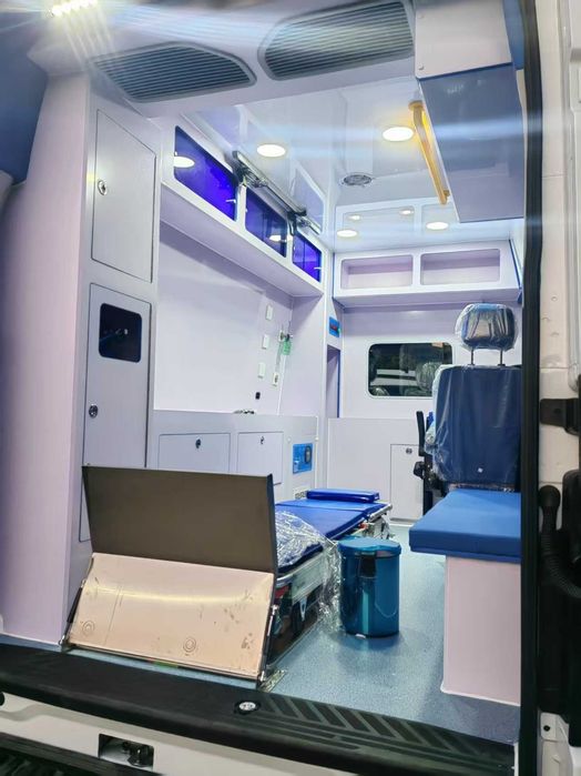 Ford Transit T8 ambulance, машина скорой помощи как Mercedes Sprinter