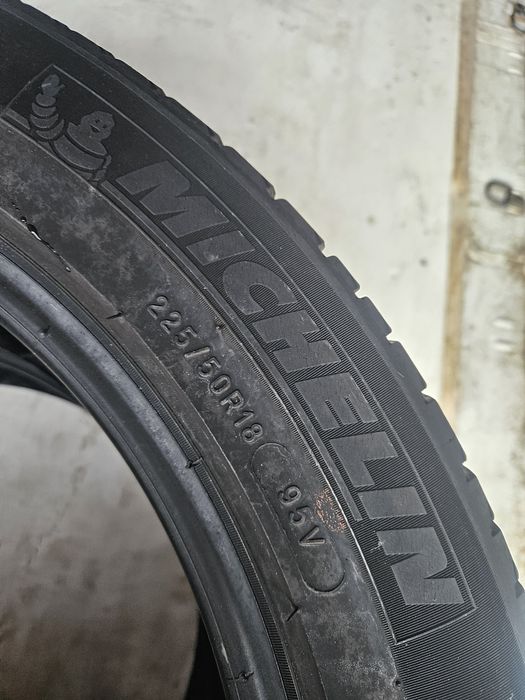 Гуми 225/50/18 2броя