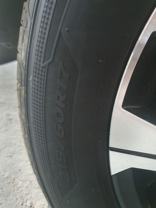 Vand anvelope de vara marca Hankook R17