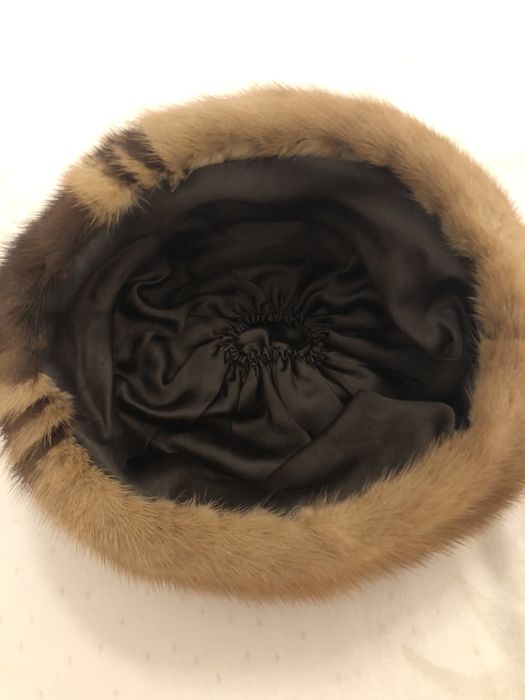 Caciuli de dama din blana naturala de nurca, maro (56 cm)