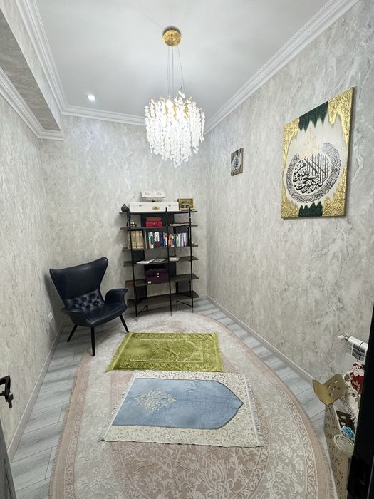 Продается 5 комнатная квартира.Мирзо Улугбекский район.Ц Луначарского