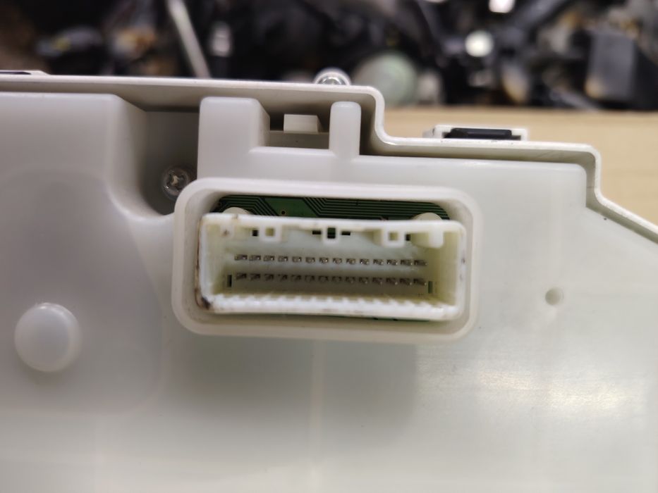 Приборная панель Land Cruiser 200 оригинал