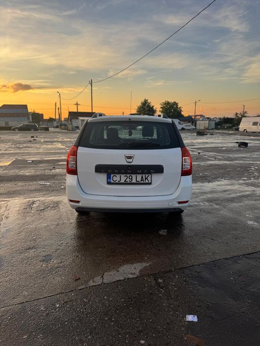 Vând Dacia Logan Mcc