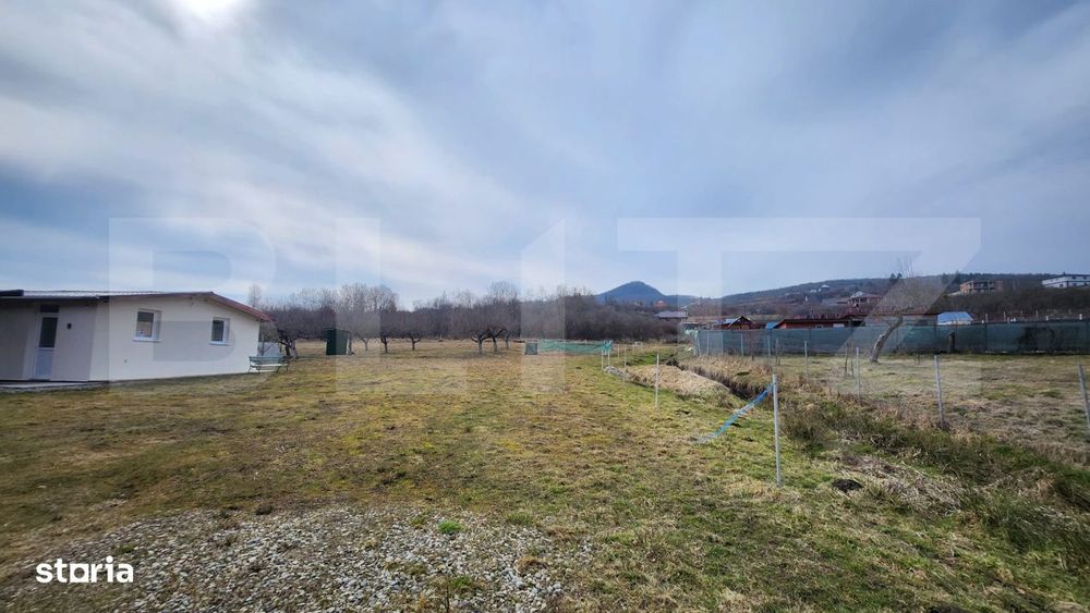 Teren extravilan, 20 de arii, Valea Rusului, pretabil pentru investiti