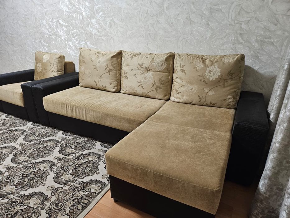 Продам диван в отличном состоянии.Производство Беларусь.