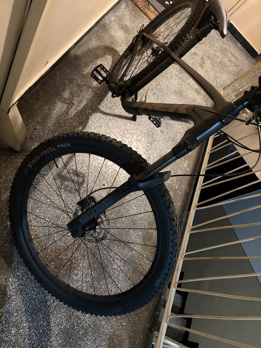 Vand bicicleta TREK