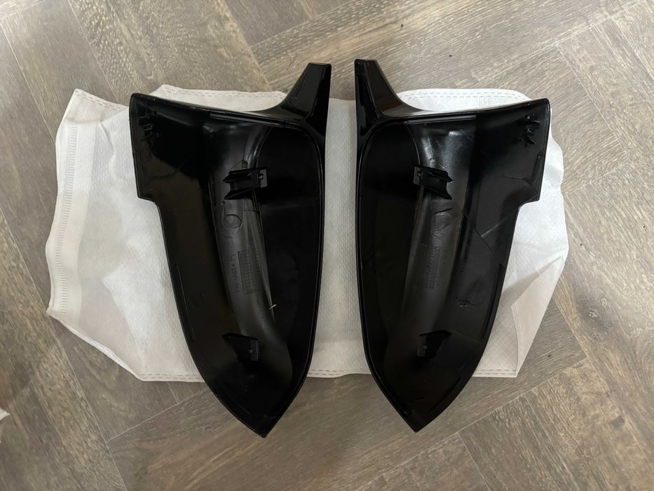 М капаци за огледала БМВ Ф10 Ф01 Ф07 Ф06 Ф11 Ф18 BMW F10 F11 F07