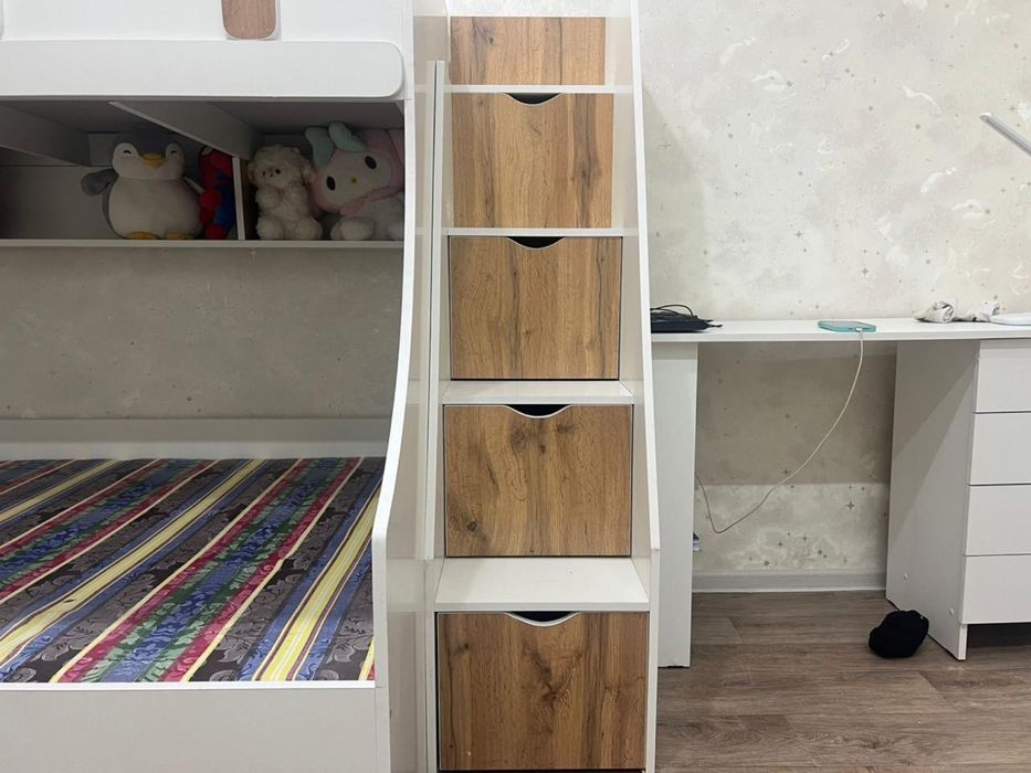 Кровать двухэтажная