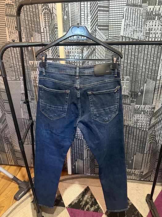 vand blugi amiri