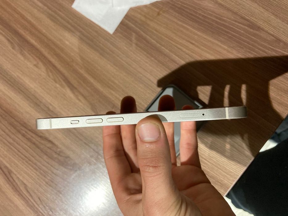 Iphone 13  Договорная