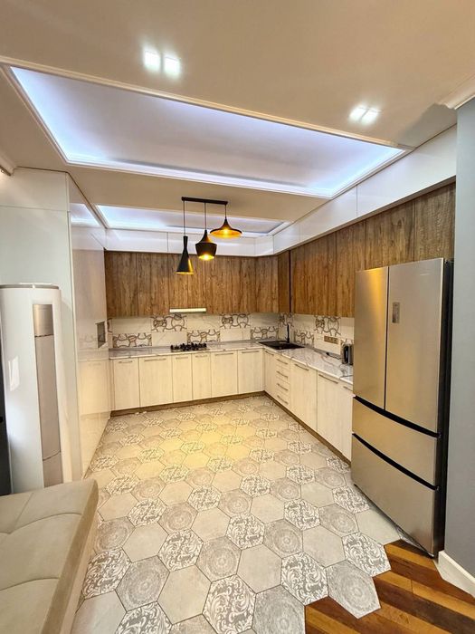 Sergeli-7 kvartal, bozor yaqinida 2 xonali shinam uy beriladi