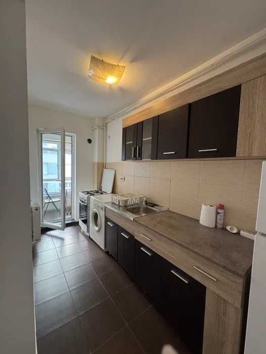 Inchiriez Garsiniera Militari Residence 1500 lei Pet Friendly