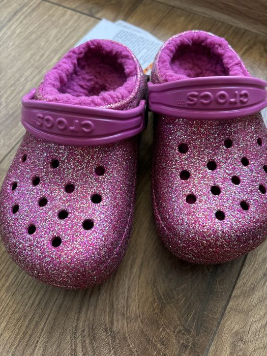 Нови Crocs детски розови брокат с етикет 24/25 размер