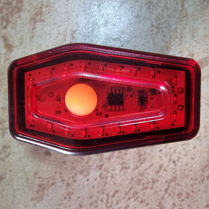 Велосипедны фонарь задний LIGHT USB.