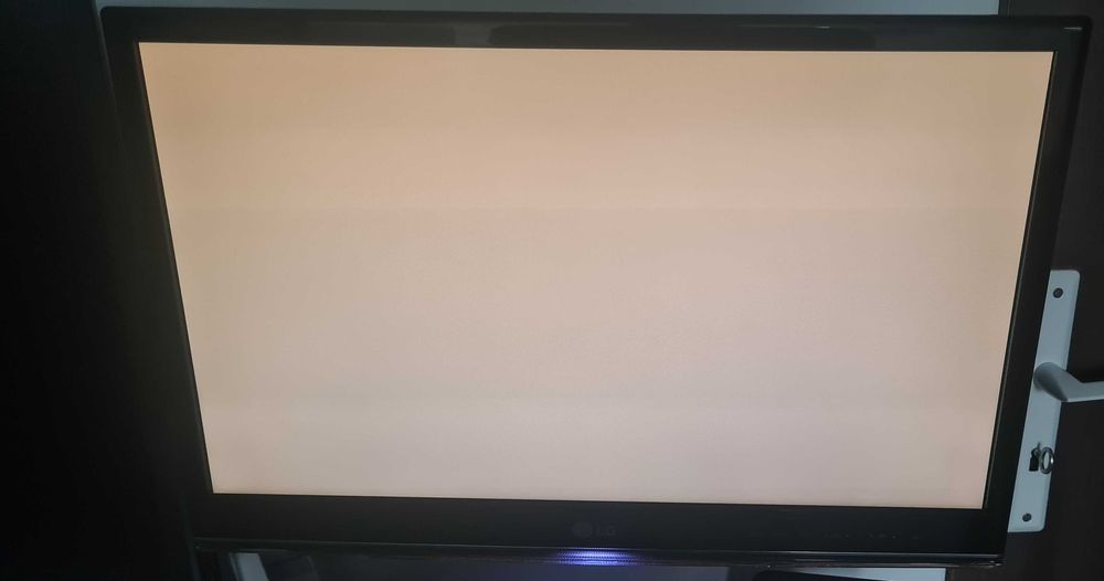 Монитор/3D Телевизор LG DM2350D-PZ 23" Wide 3D LED 1920x1080