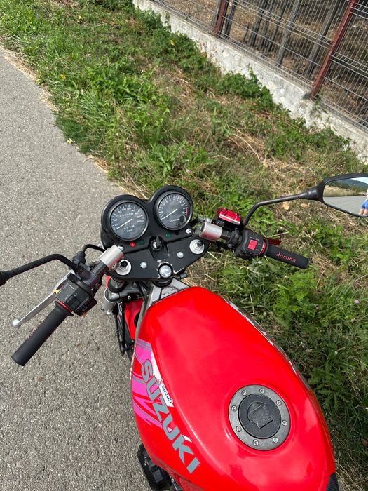 Vând Suzuki cu gs500 f