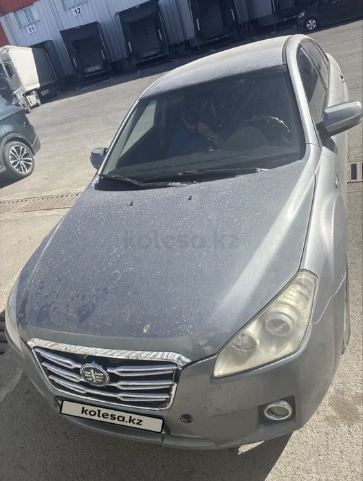 Машина на полном ходу