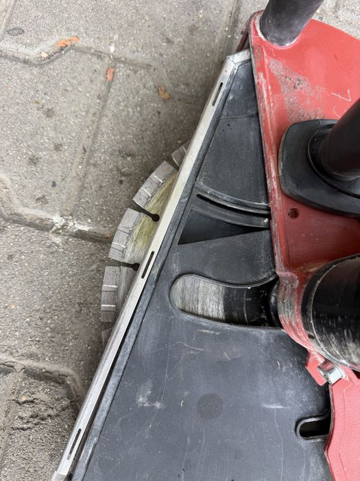 Hilti DCH300 Машина за рязане