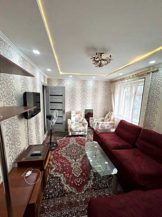 Yakkasaroy tumani 2/3/4  kvartira srochno sotiladi