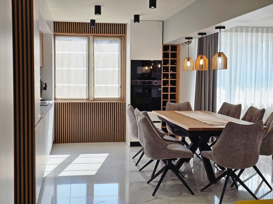 Mobilier la Comandă Premium | Bucătării, Livinguri, Dormitoare, Dressinguri, Băi & Design Interior | Calitate Fără Compromisuri