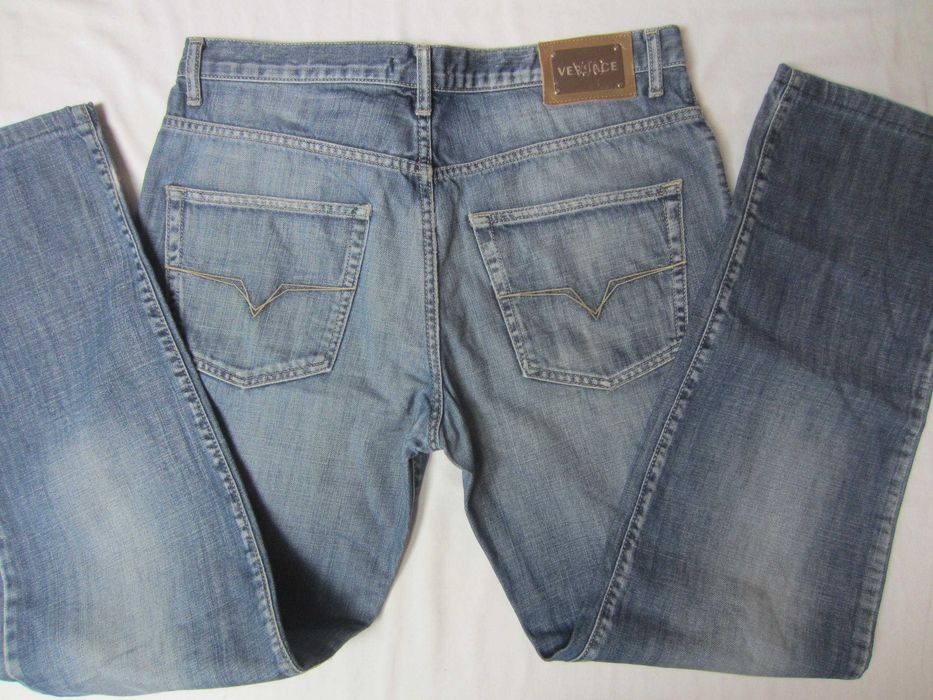 Blugi Versace,W31 L32,Talie=86cm,Lung=106cm, croiala dreapta