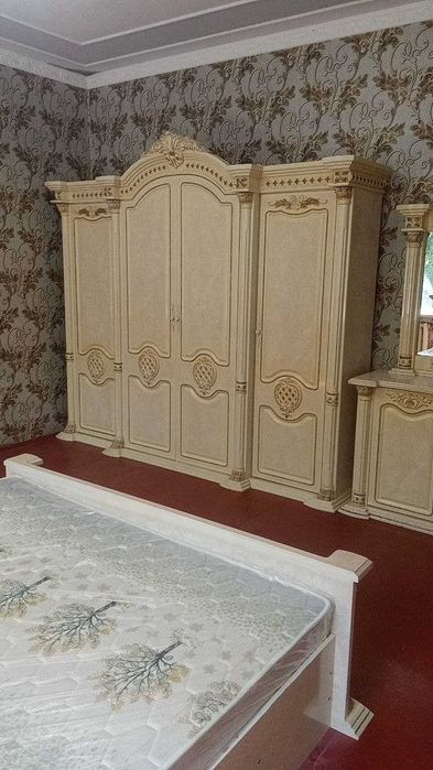Классик услубдаги спальня гарнитури (Итальян стили)