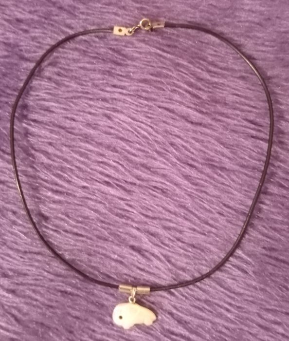 Дамско  колие от кост