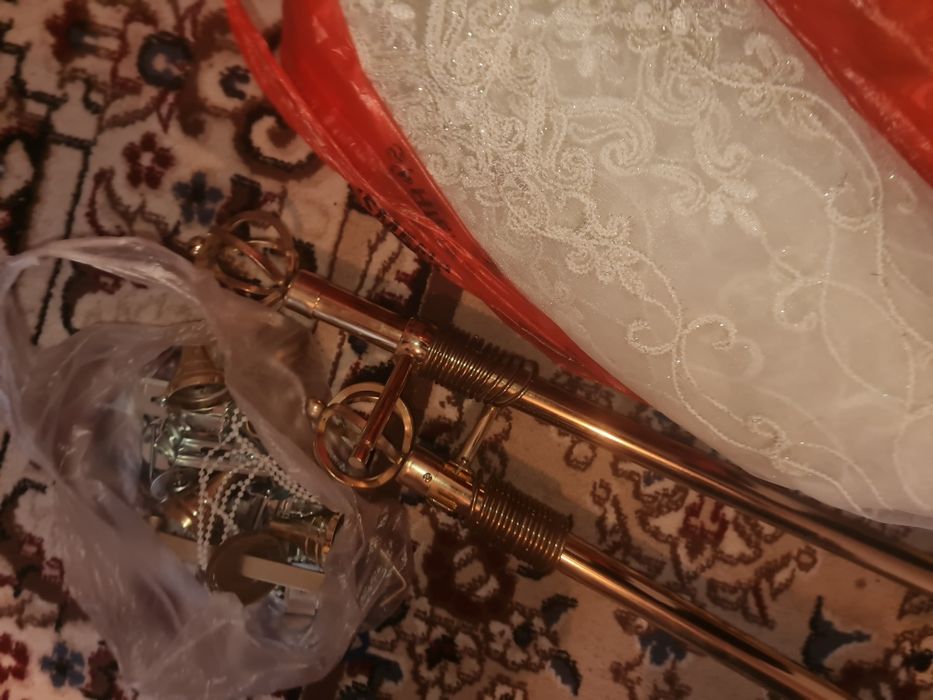 Карнизы и занавесть.