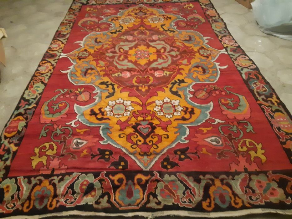Ковёр антикварный в идеальном состоянии