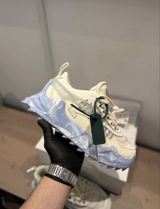 Off-White ODSY 1000