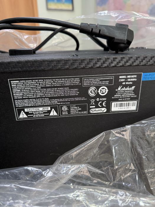 MARSHALL MG15 CFX Комбоусилитель для электрогитары