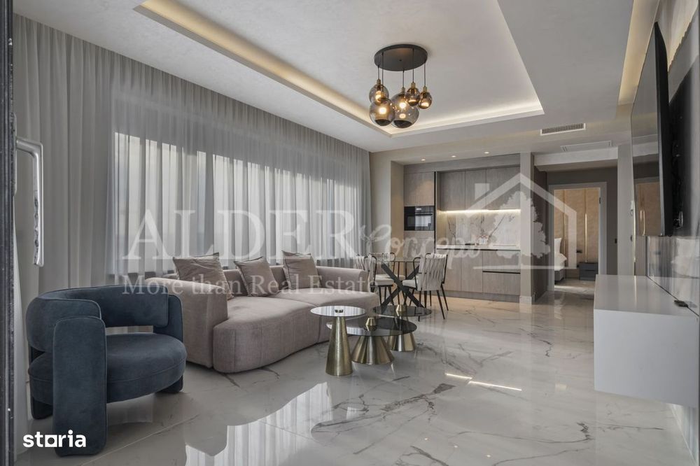 First Mamaia, Crowne Plaza, 3 Camere, Mobilat!
