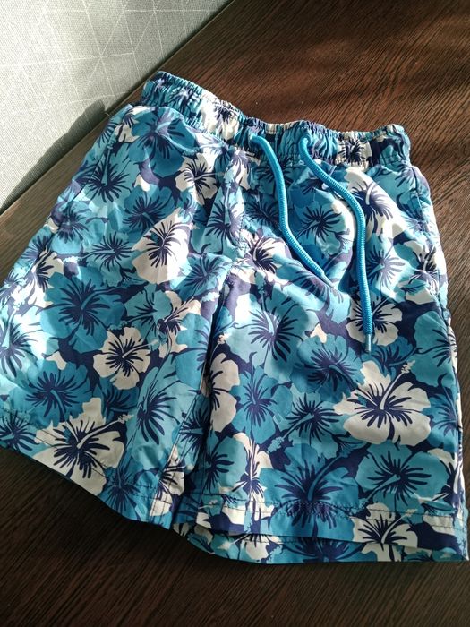 Продам одежду для мальчика 8-10 лет