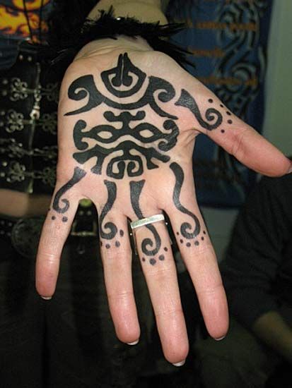 КЪНА/ХЕННА  черна за временни ТАТТОО и декориране на тяло. Внос Индия