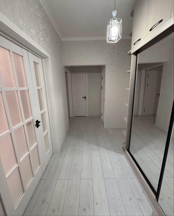 Код 903   Продается 4/5/5 ком квартира куйлюк массив 5