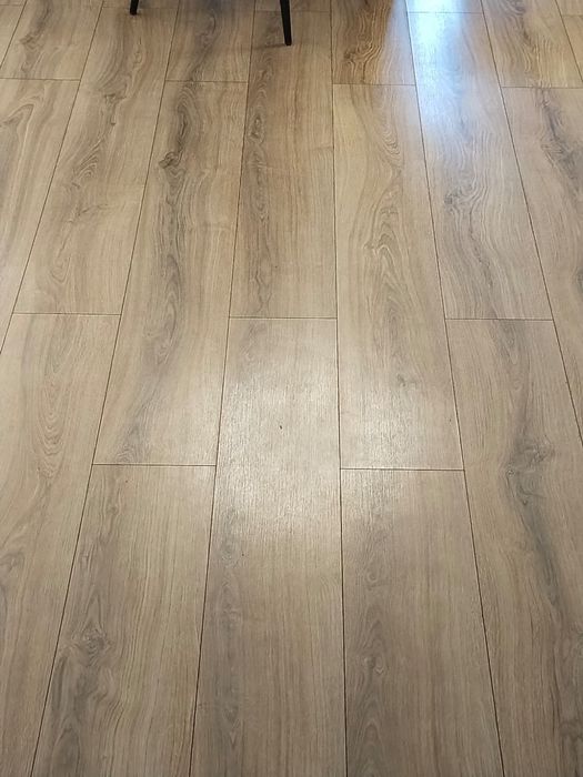 Продам Ламинат в отличном состоянии