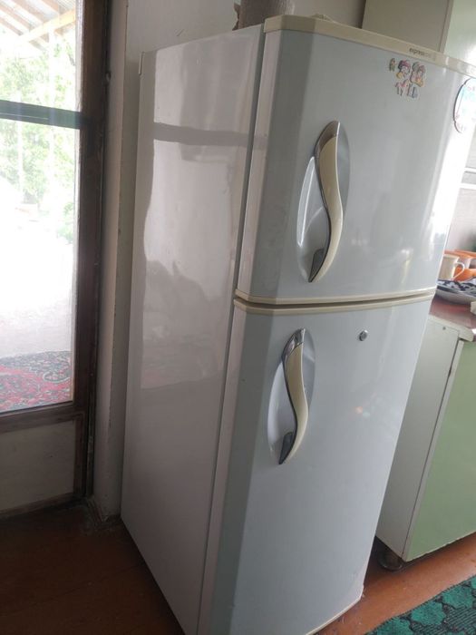 Холодильники состояние новое