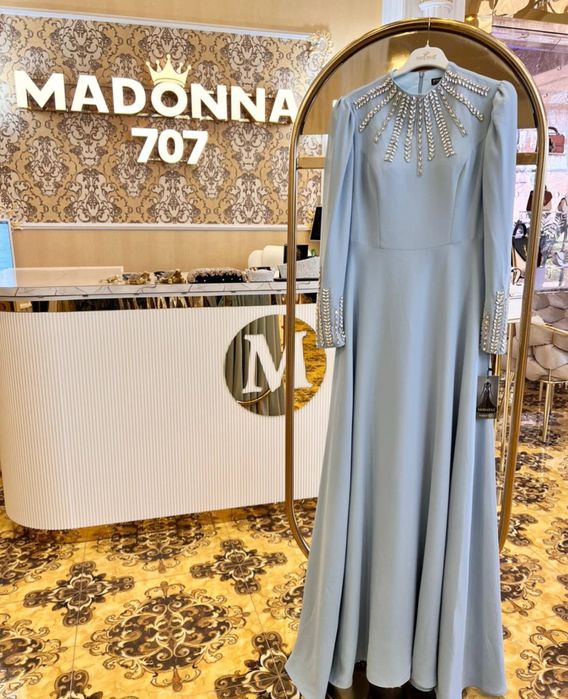 Вечернее платье