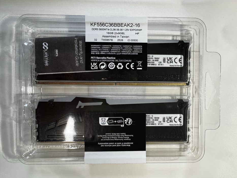 Kit 16GB DDR5 5600MHz Kingston Fury Beast RGB (2x8GB) CL36 EXPO XMP