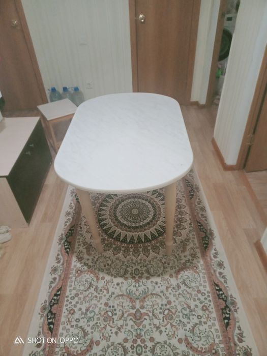 Продам кухонный стол