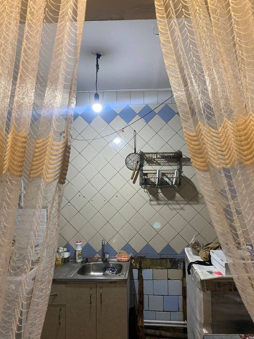 Продается Юнусабад 11 2/4/4