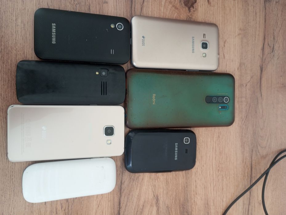 старые телефоны на запчасти