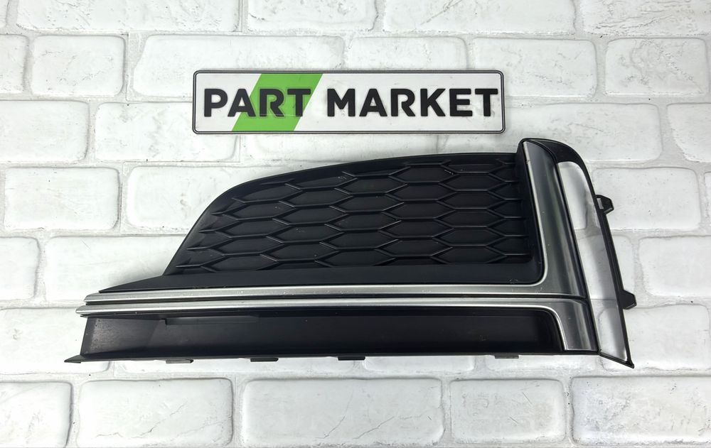 Лява решетка AUDI S5 F5 8W6807681K