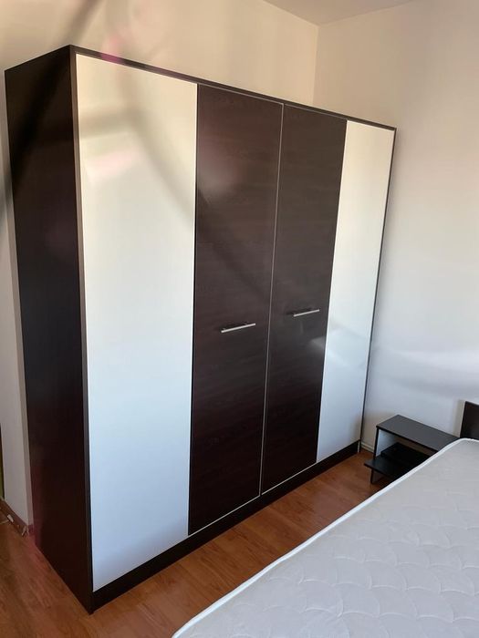 Apartament cu 4 camere de inchiriat